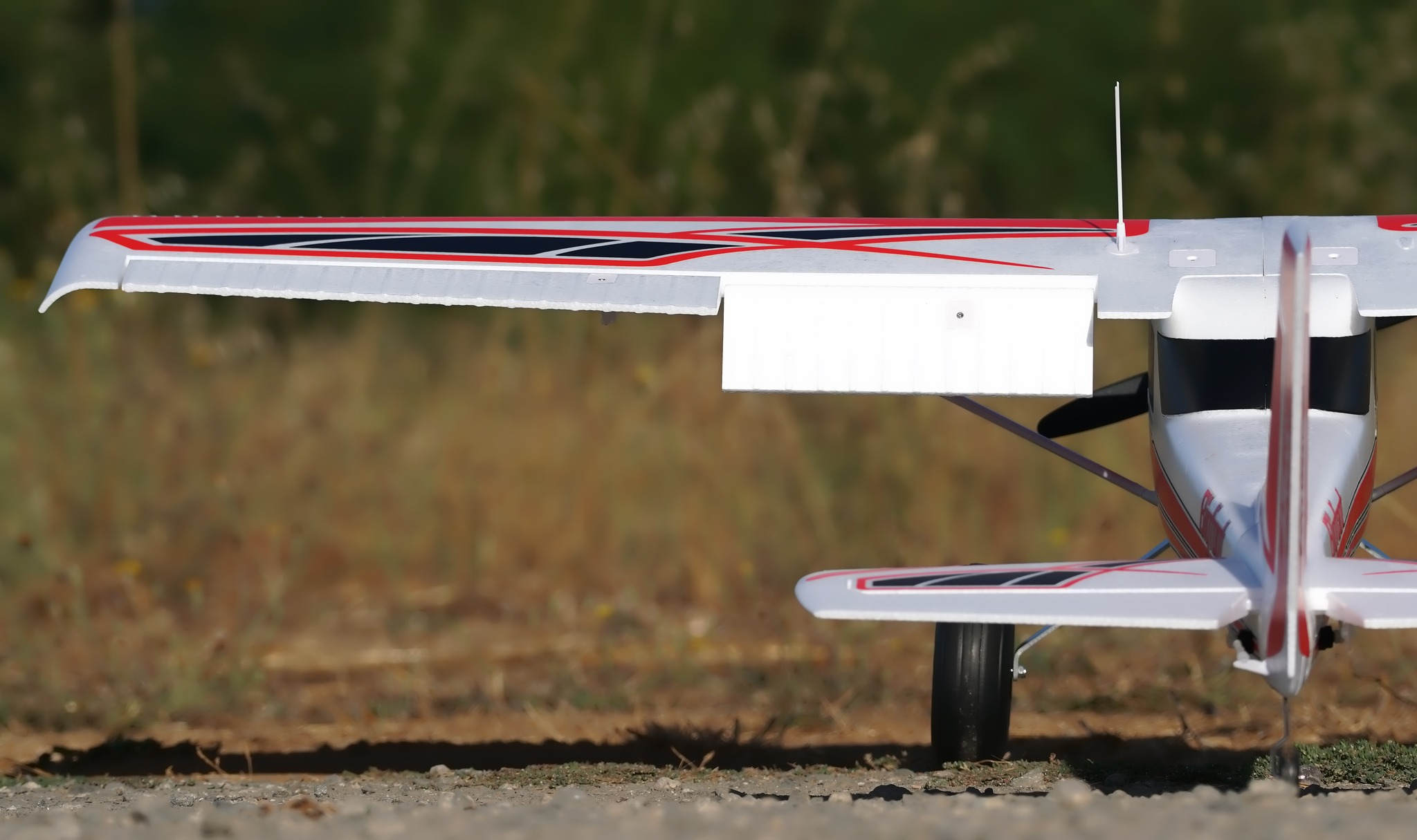 Arrows Bigfoot 1300MM with Gyro Best Trainer PNP - Image 14